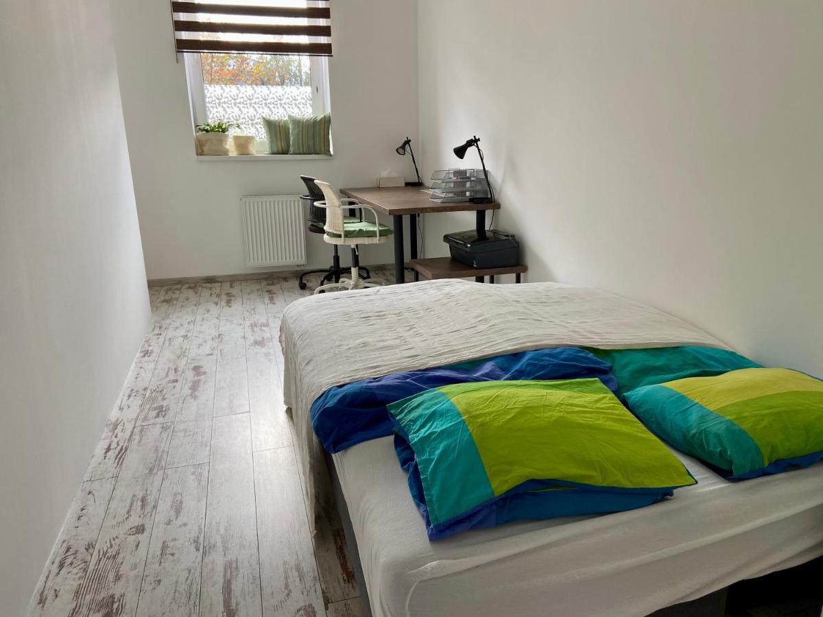 Kysucke Nove Mesto Residence Park Lovely Apartman With Private Parking מראה חיצוני תמונה