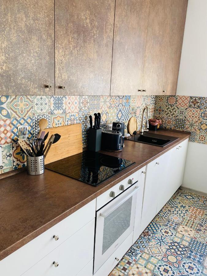 Kysucke Nove Mesto Residence Park Lovely Apartman With Private Parking מראה חיצוני תמונה