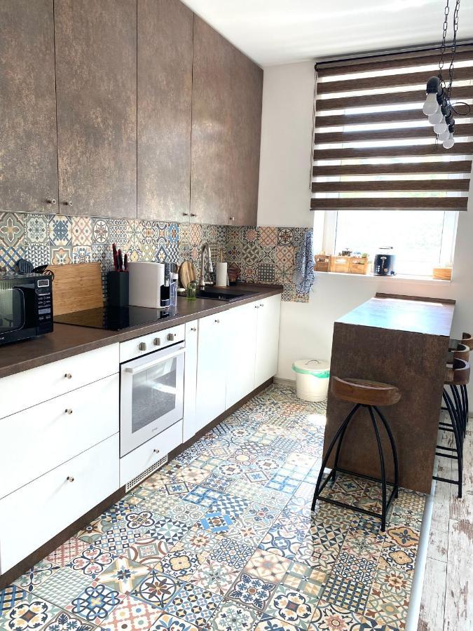 Kysucke Nove Mesto Residence Park Lovely Apartman With Private Parking מראה חיצוני תמונה